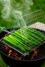 Folding Grilling Basket – Easy Flip Design for Vegetables, Fish & Shrimp